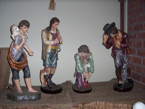 Nativity Set 32 Shepherds__32__626a7ba659654